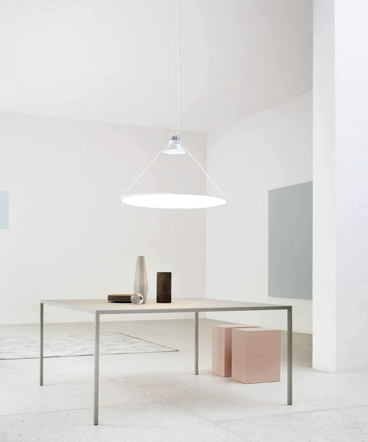 Brio Pendelleuchte aus Stahl im minimalistischen Stil