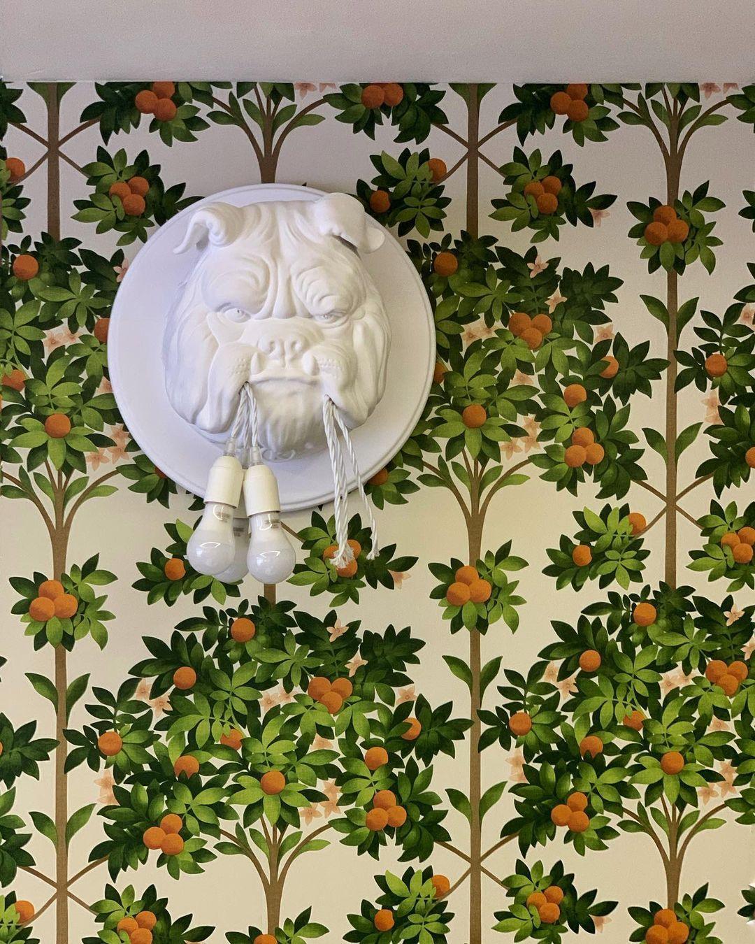 Umeri Wandleuchte Bulldog-Skulptur whimsisch