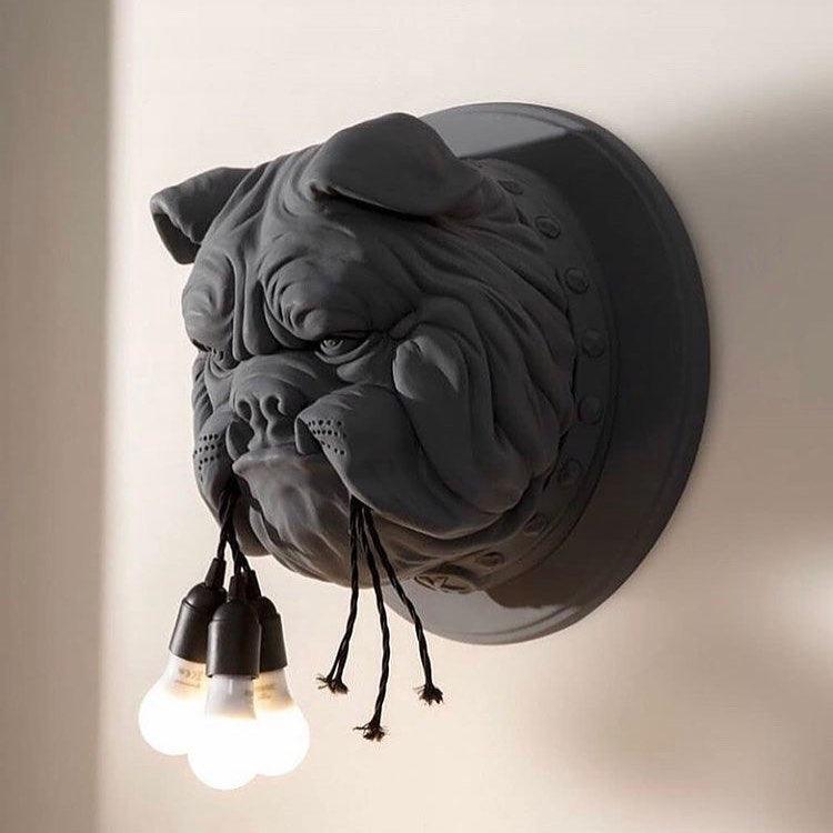 Umeri Wandleuchte Bulldog-Skulptur whimsisch