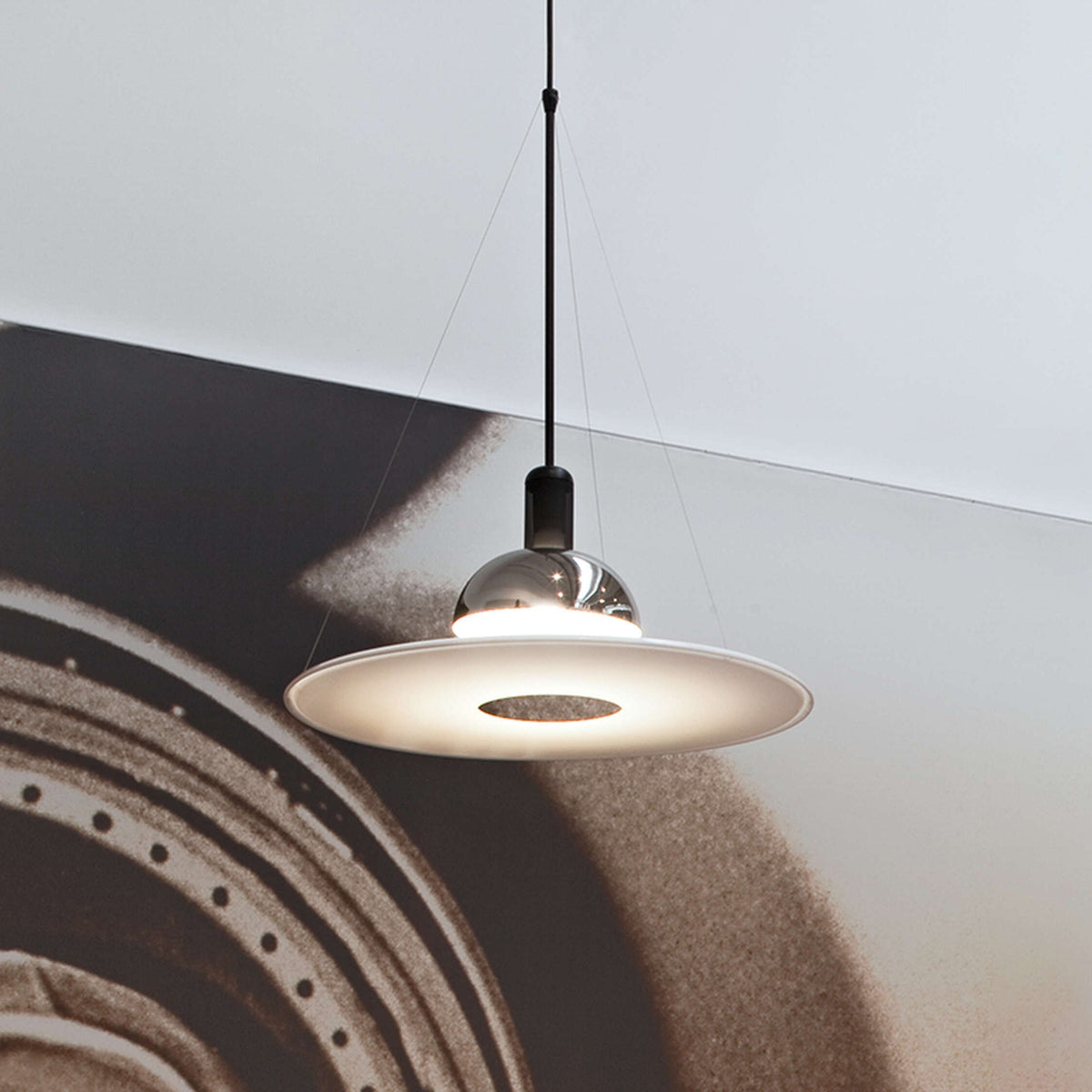 Viraeleria Flying Saucer Pendelleuchte
