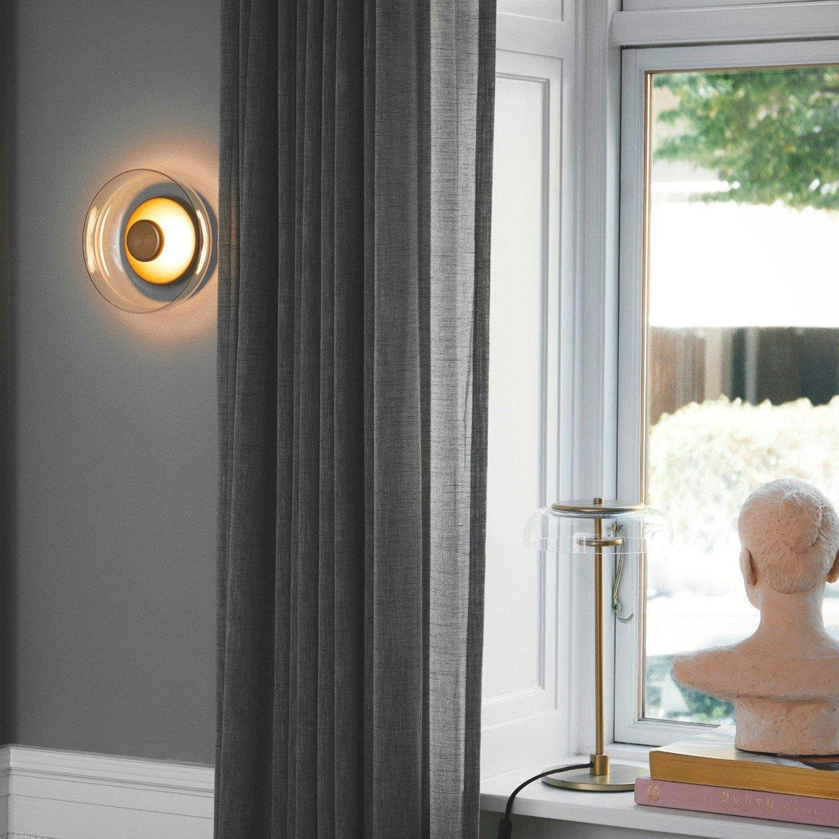 Aether Messing-Glas-Wandleuchte