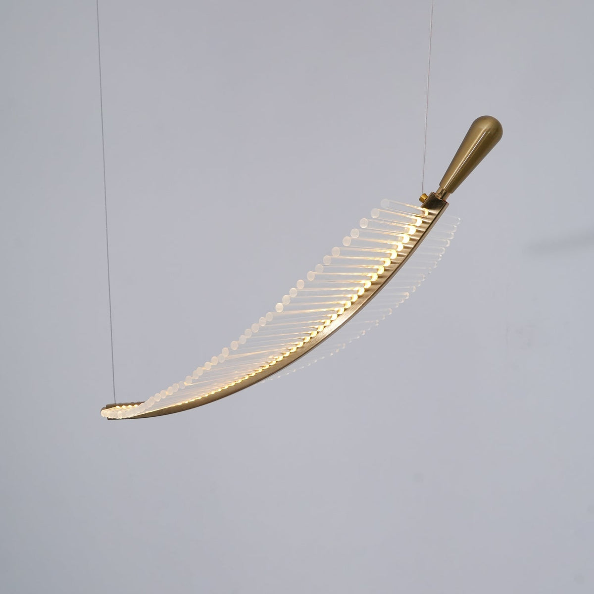 Kuo Kronleuchter aus Acryl in Gold mit zeitgenössischem Design