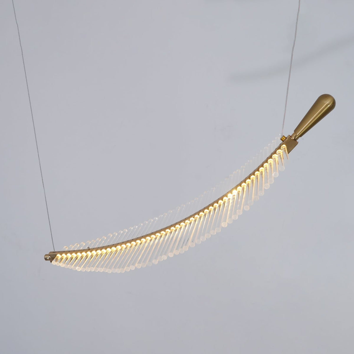 Kuo Kronleuchter aus Acryl in Gold mit zeitgenössischem Design