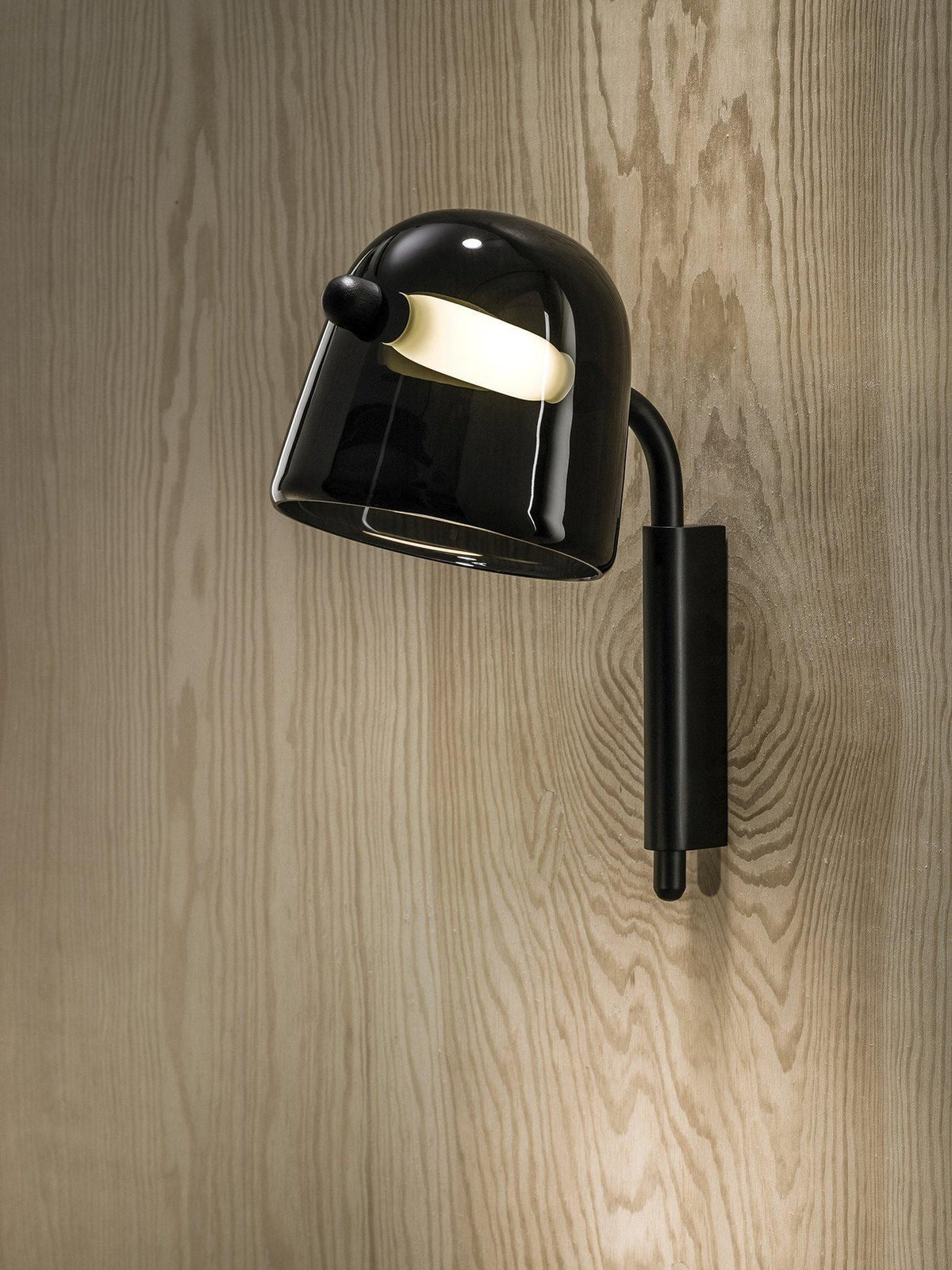 Penumbra Premium zeitgenössische Kunstglas-Wandleuchte