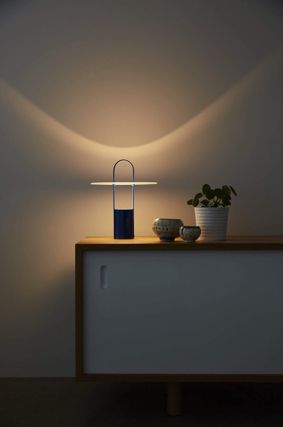 Hattie moderne Tischlampe