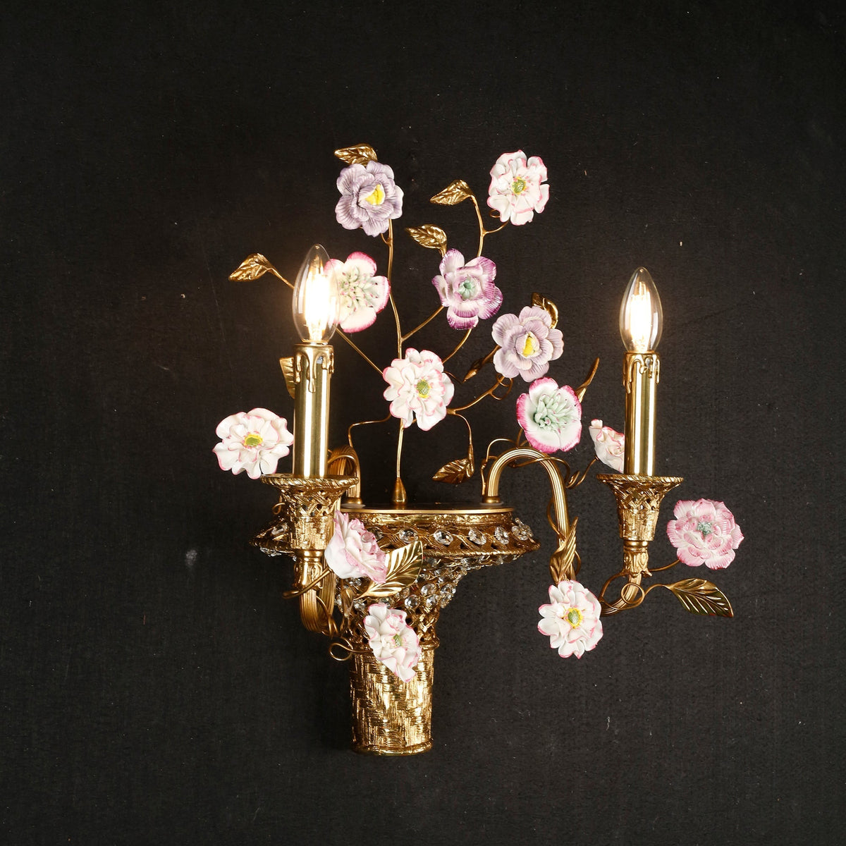 Violette Wandleuchte
