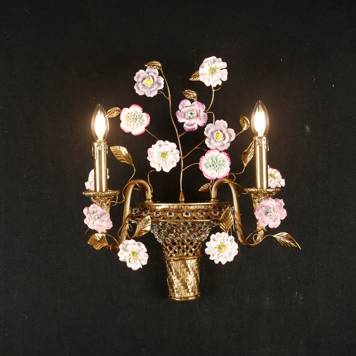 Violette Wandleuchte
