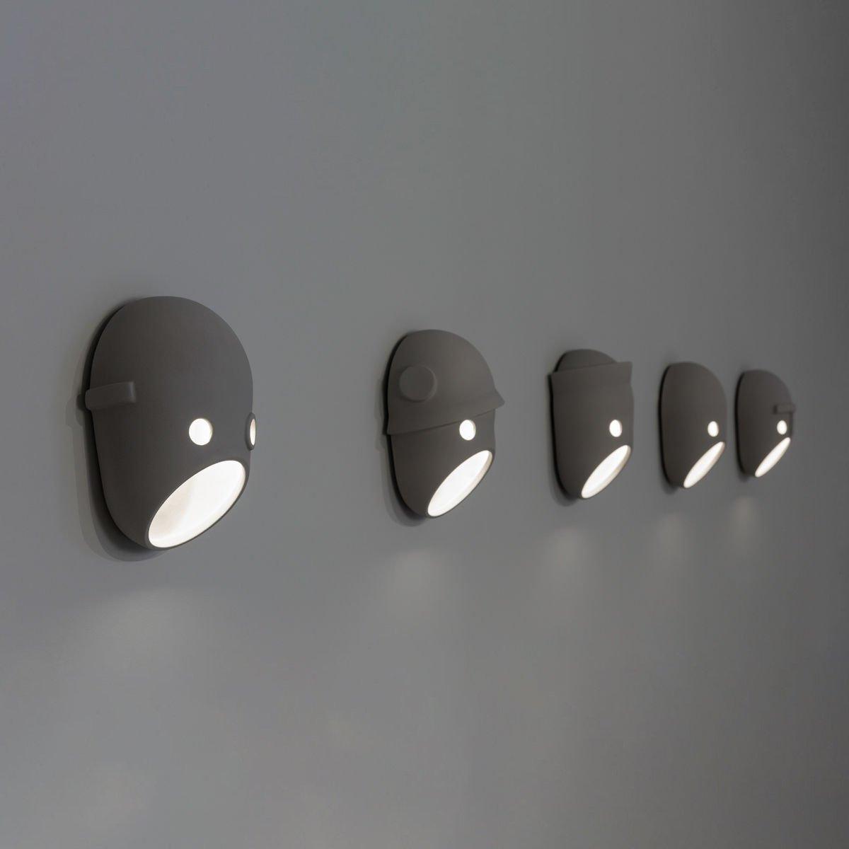 Mask Individual Creativity Kunstharz-Wandleuchte