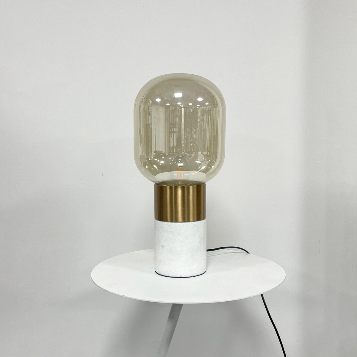 Aurdoren Minimalistische Tischleuchte aus Marmor mit Glas
